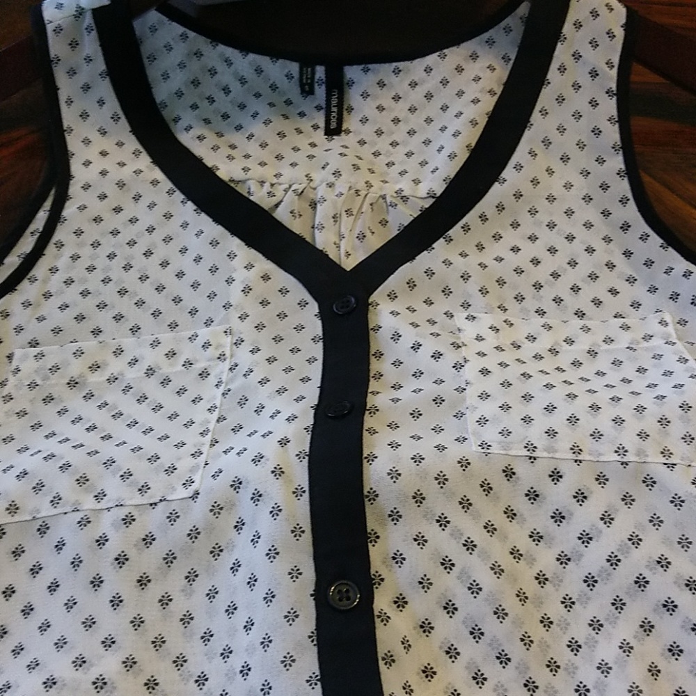 Maurices ladies top